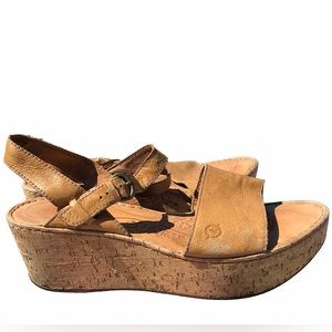 ✨SOLD✨ 💋Born Platform Sandals💋